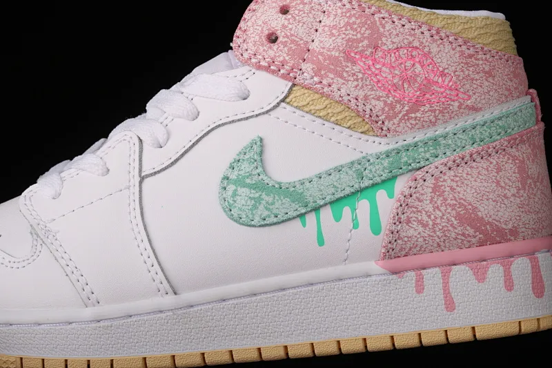 All categories Air Jordan Jordan series basketball shoes Air Jordan 1 Mid P version Air Jordan 1 Mid GS AJ1 Joe 1 Ice Cream Zhongbang basketball shoes DD1666-100
